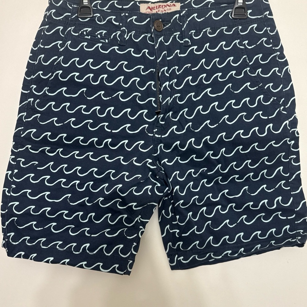 Arizona Jean Company Men's Wave Pattern Shorts